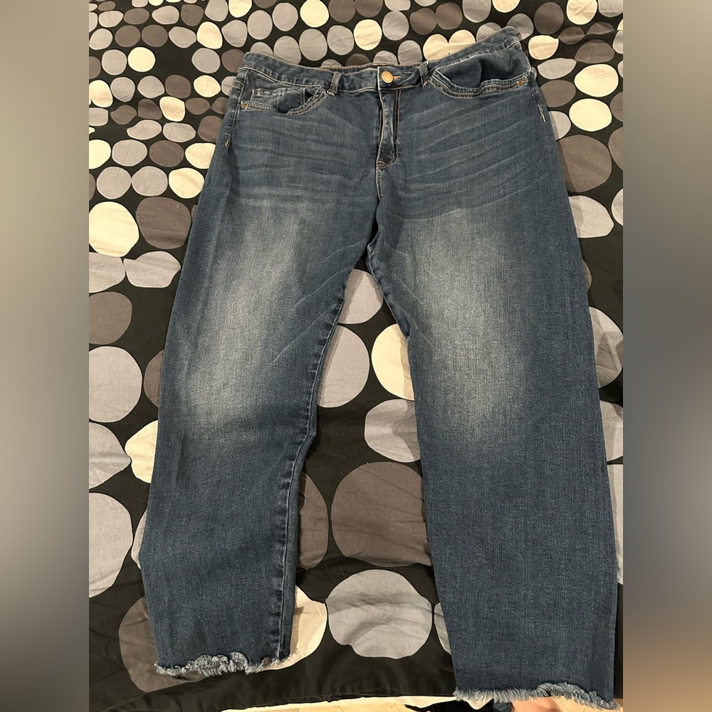 Wit & Wisdom mid-rise straight leg jeans with raw hem